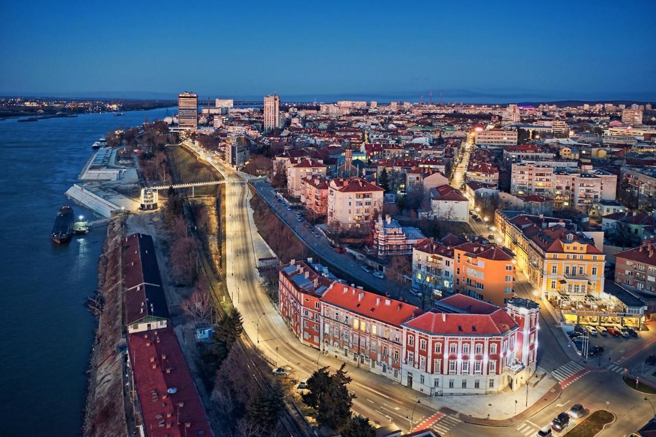 Old Town City Center Apartment Ruse Exterior foto